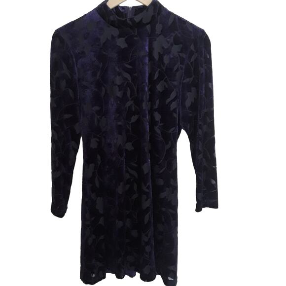 Rabbit Rabbit Rabbit Long Sleeve Velour Dress - Picture 5 of 10